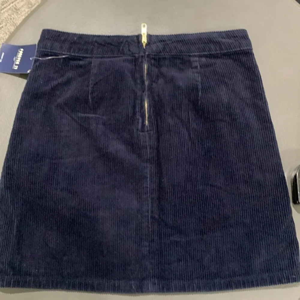 NWT Forever 21 Corduroy Blue Mink Skirt two pockets gold zip rings size small‎